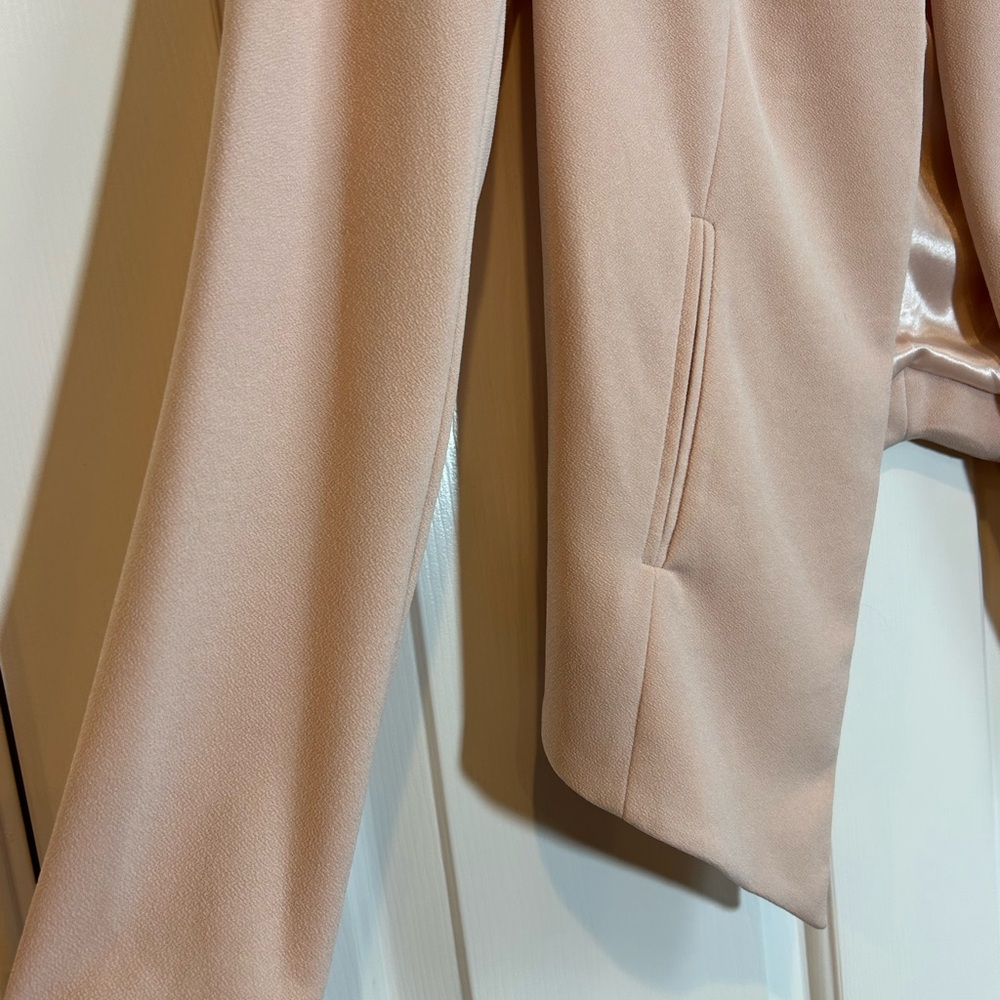 BCBGeneration Blush Pink Women's Blazer/Jacket in Tuxedo Style Size S - Picture 4 of 7